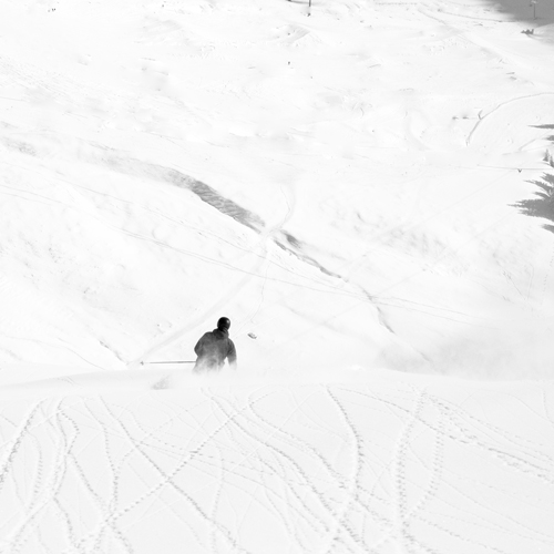 Skiing with friends in Mayrhofen 