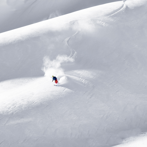 Skiing with friends in Courmayeur