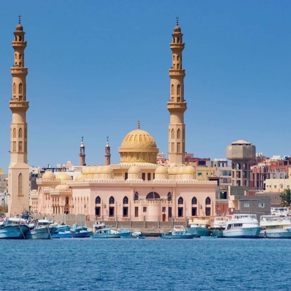 Mosquée et port de plaisance d'Hurghada, Égypte