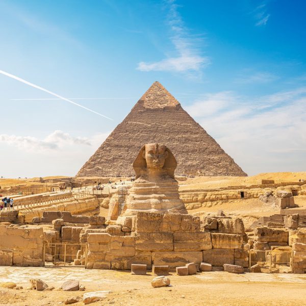 Sphinx et pyramide de Khéphren à Gizeh, Égypte