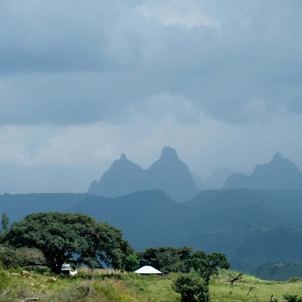 Pitons rocheux des monts Simien, Éthiopie