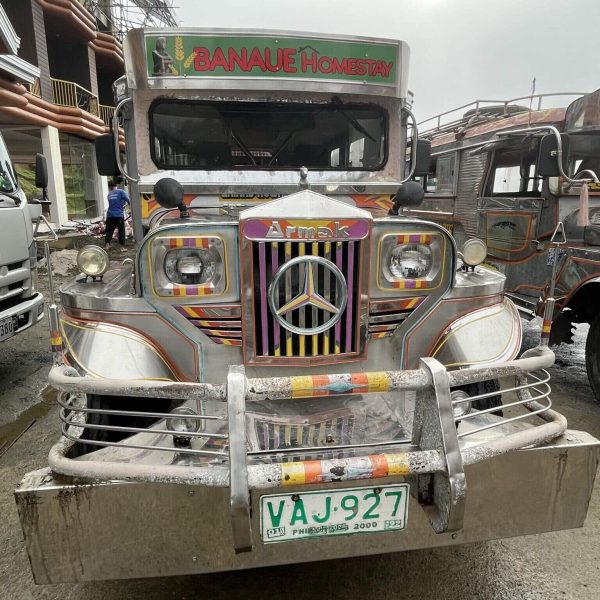 Jeepney décoré, transport typique des Philippines