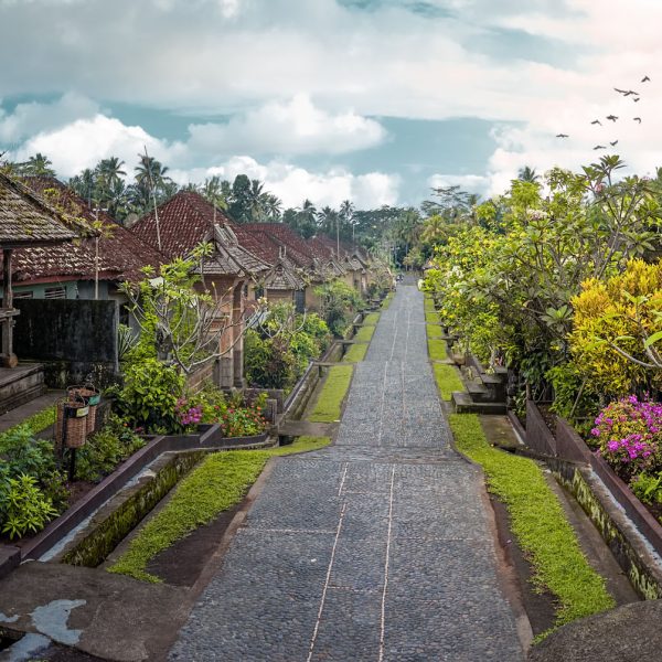 Allée du village traditionnel de Penglipuran, Bali, Indonésie