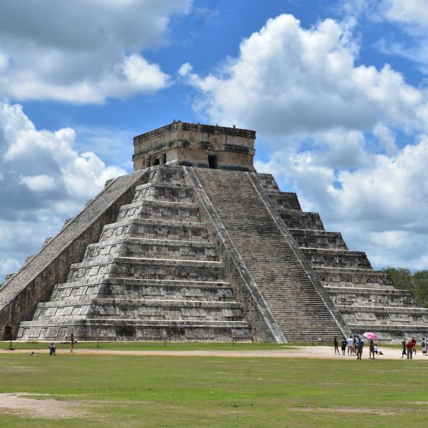 Pyramide El Castillo de Chichén Itza, Mexique